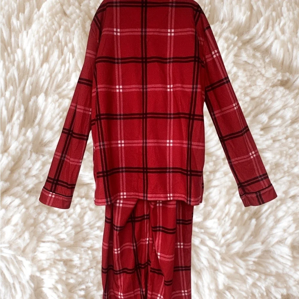 Cat & Jack Kids Pajama Set - Red, Green, and Black